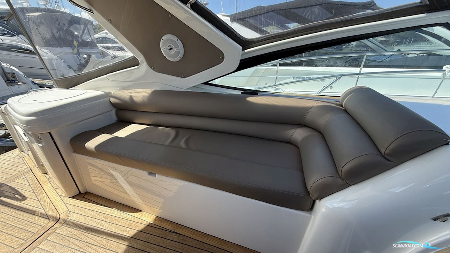 Sealine S34