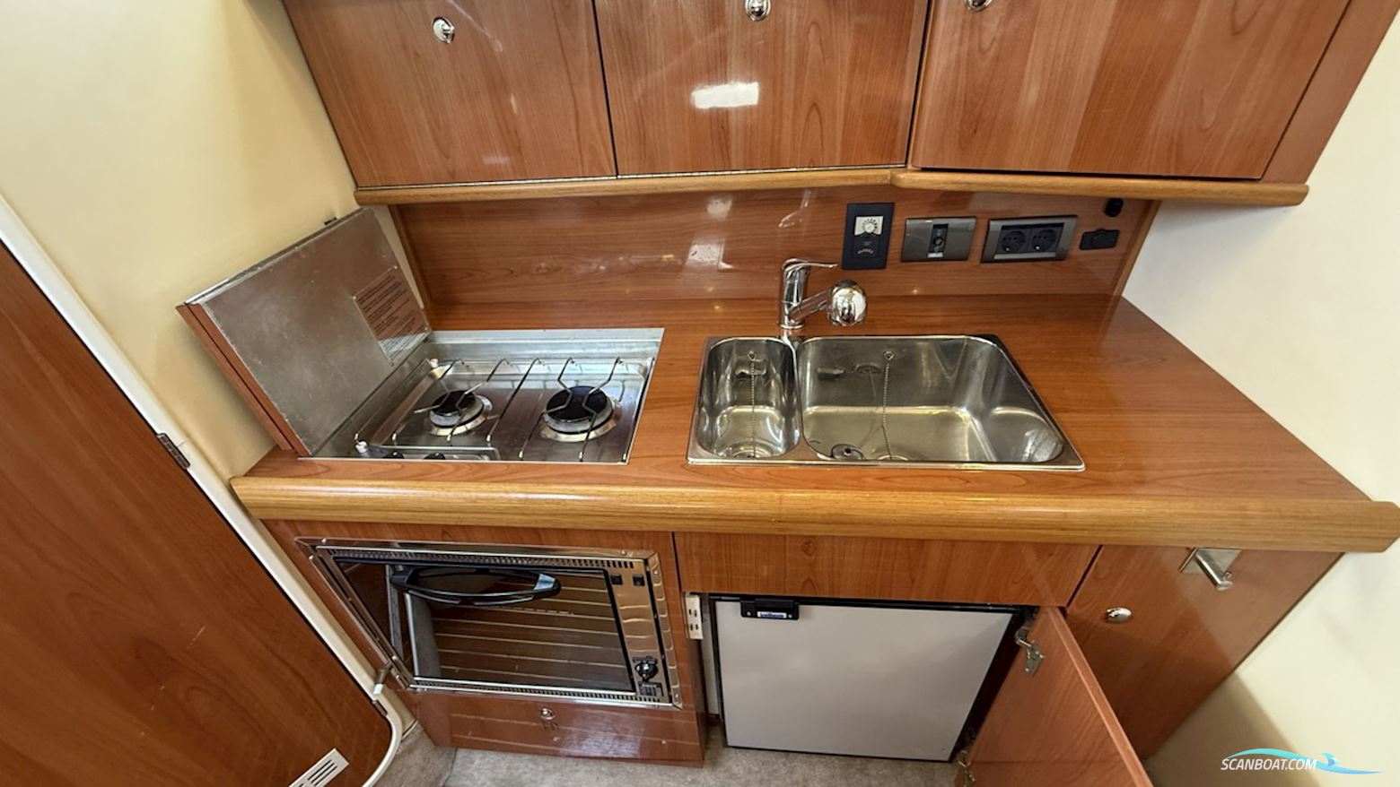 Sealine S34