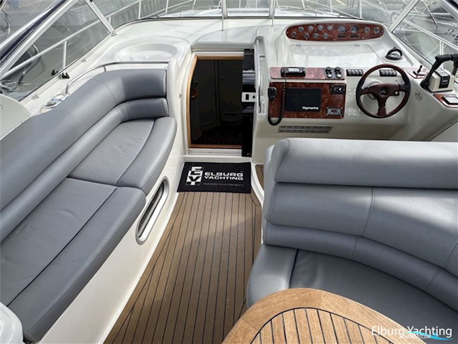 Sealine S37 
