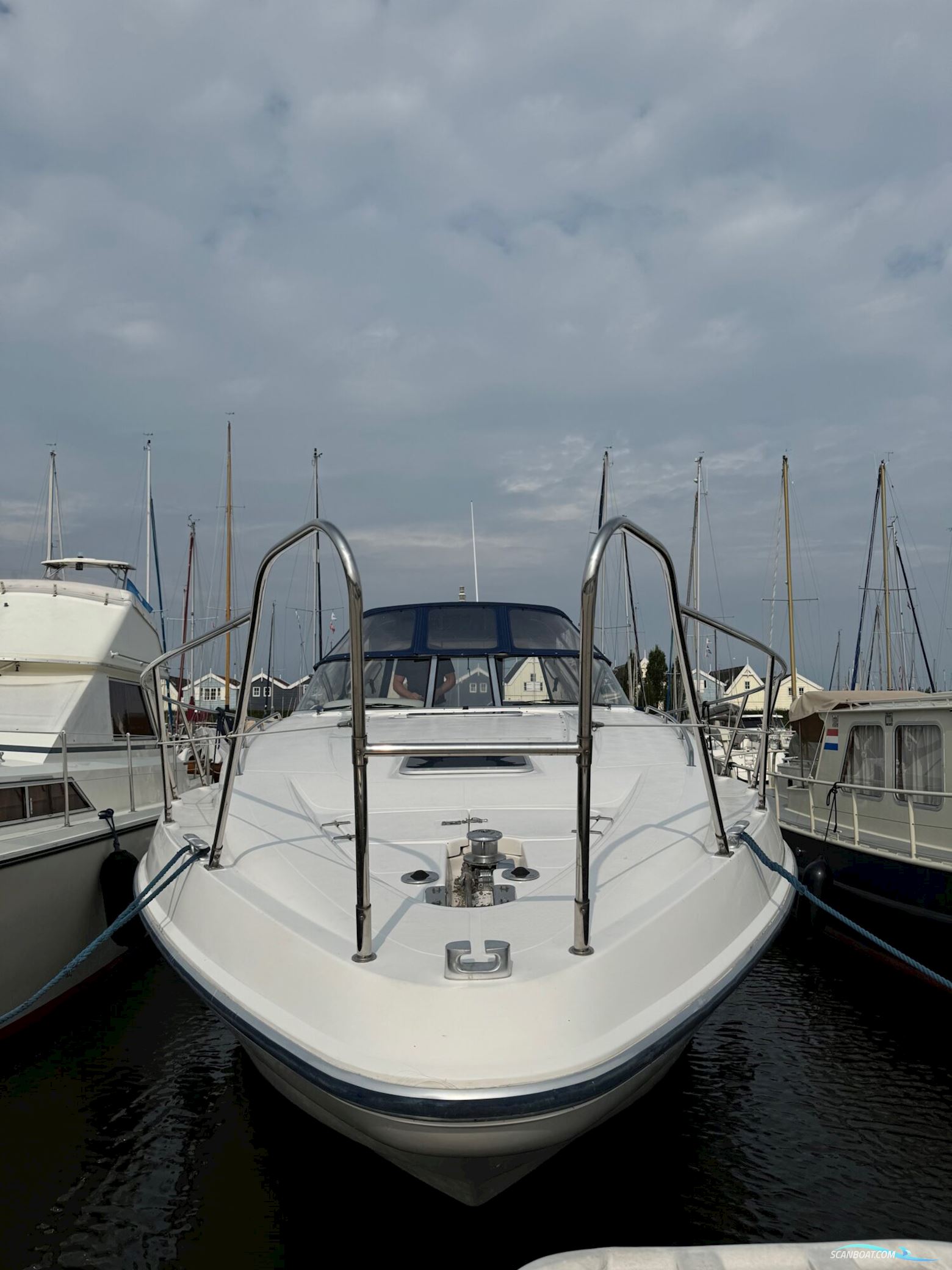 Sealine S37