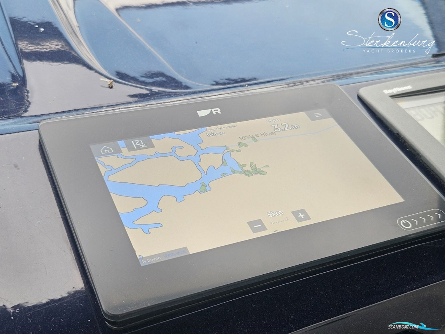 Sealine S37