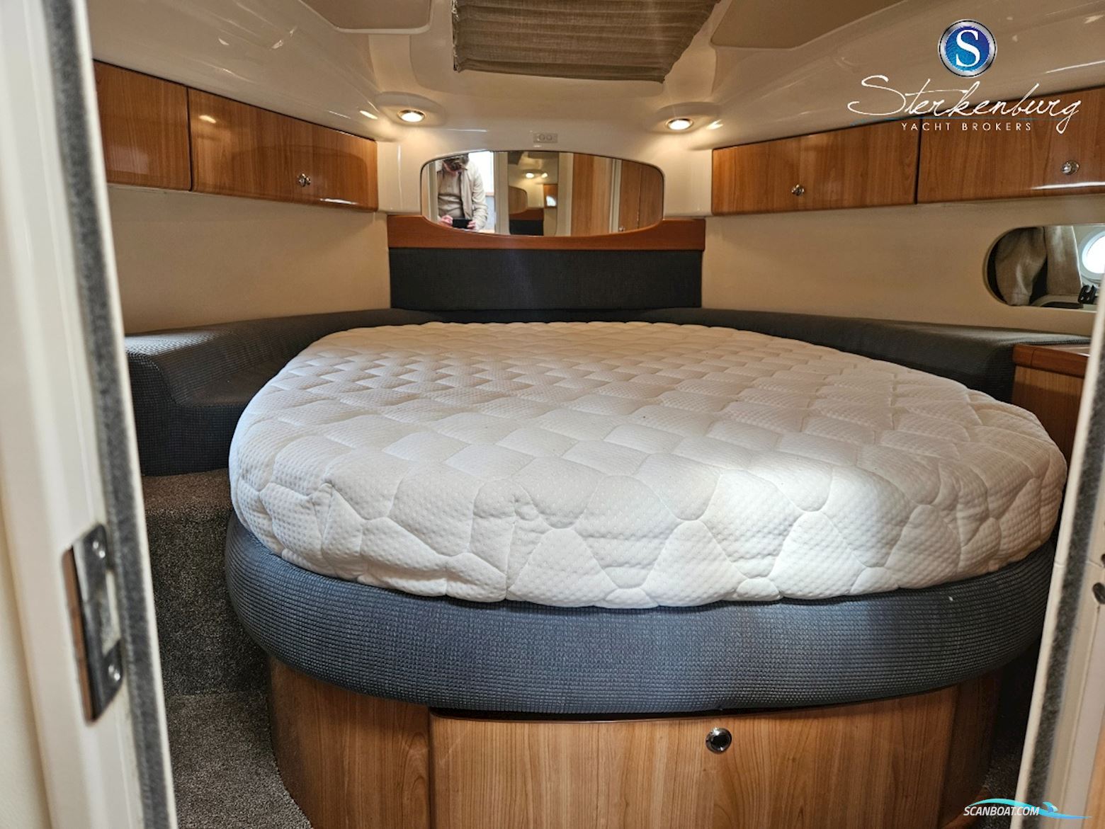 Sealine S37