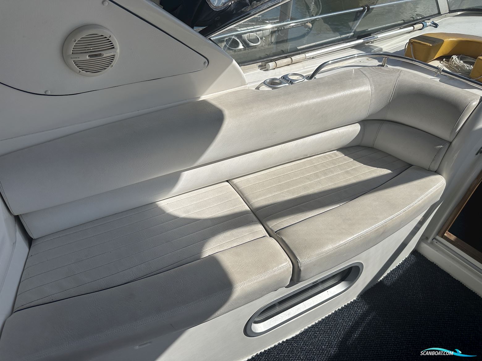 Sealine S37