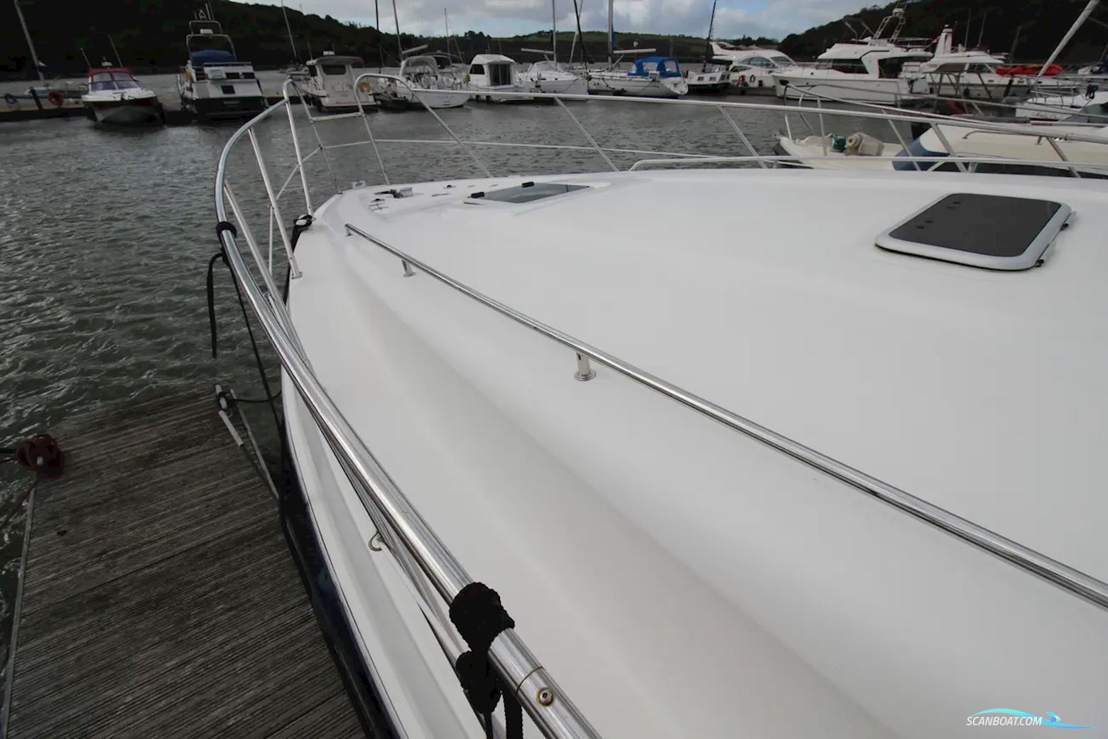 Sealine S37