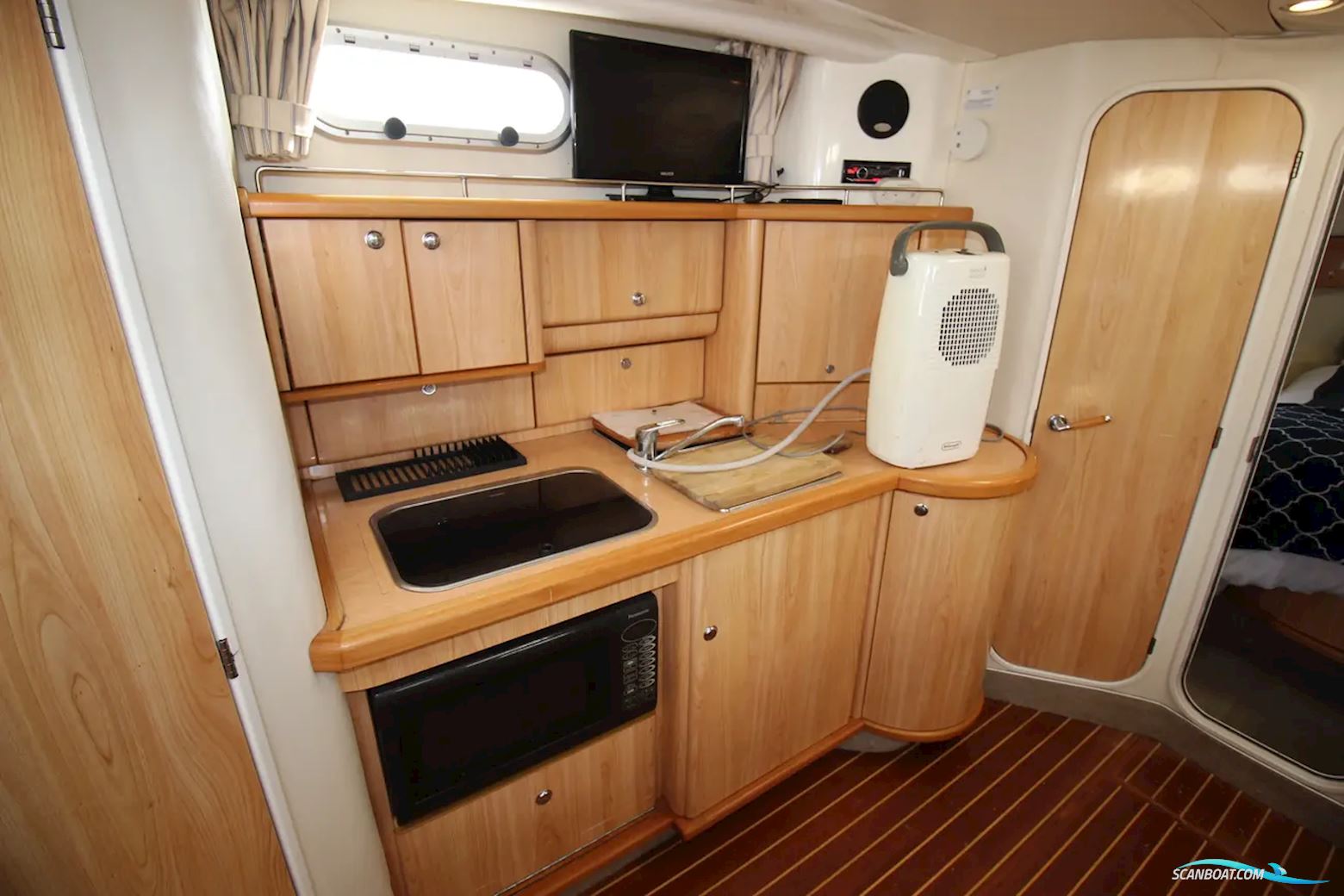 Sealine S37