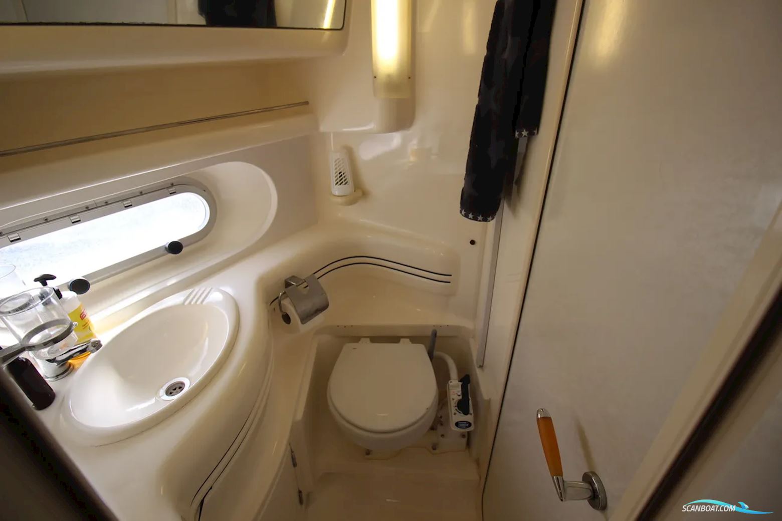 Sealine S37