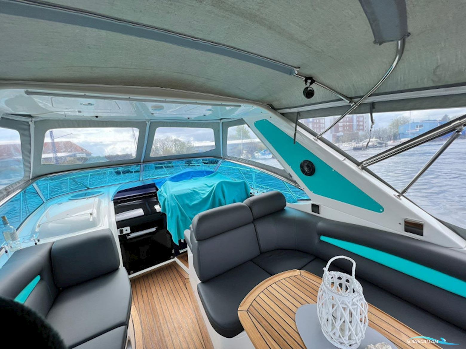 Sealine S38