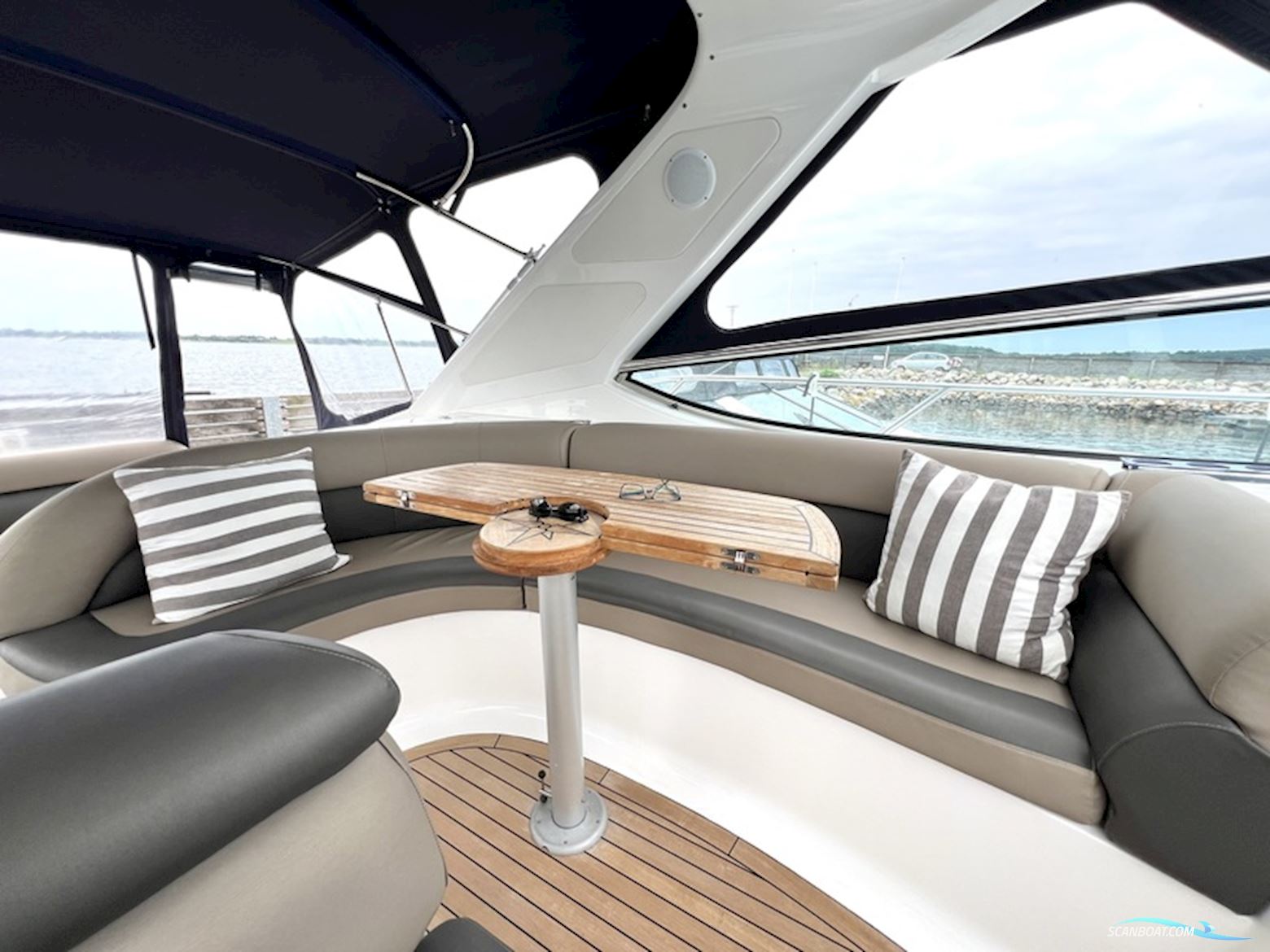 Sealine S42