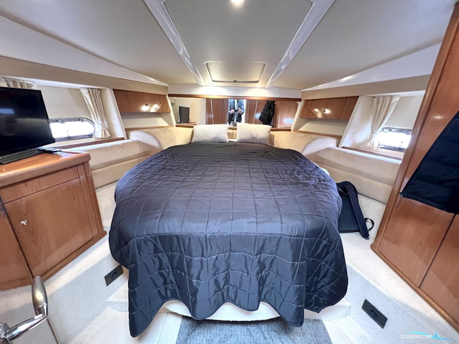 Sealine S42