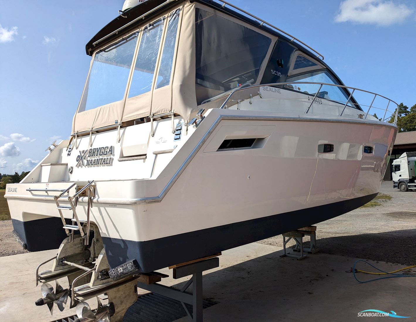 Sealine SC 35