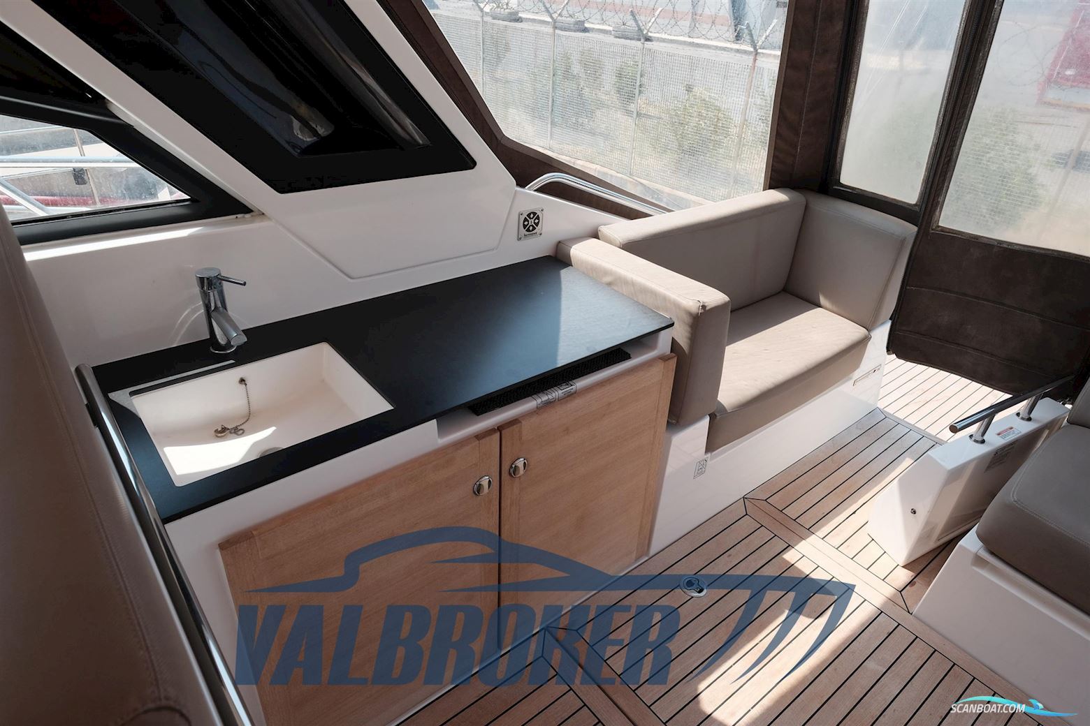 Sealine SC 35