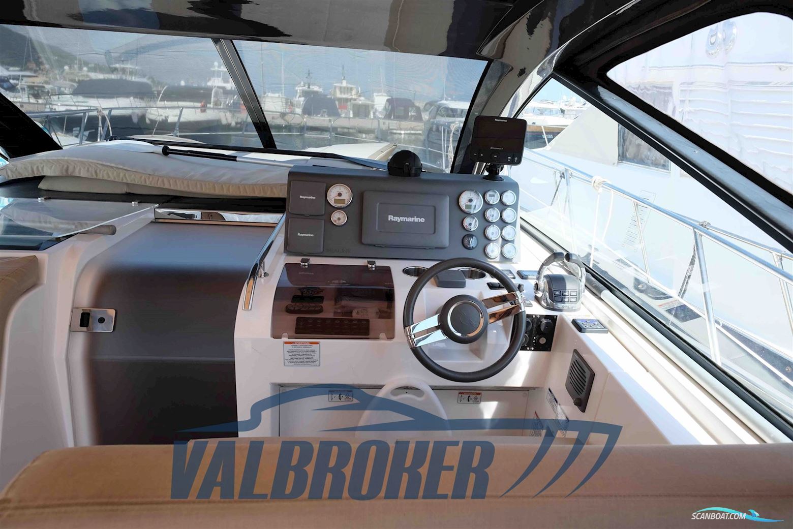 Sealine SC 35