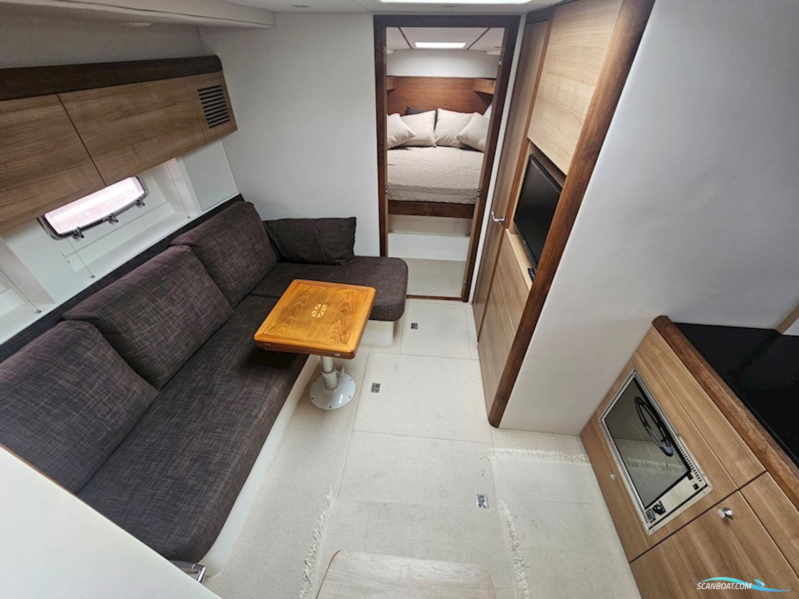 Sealine SC35