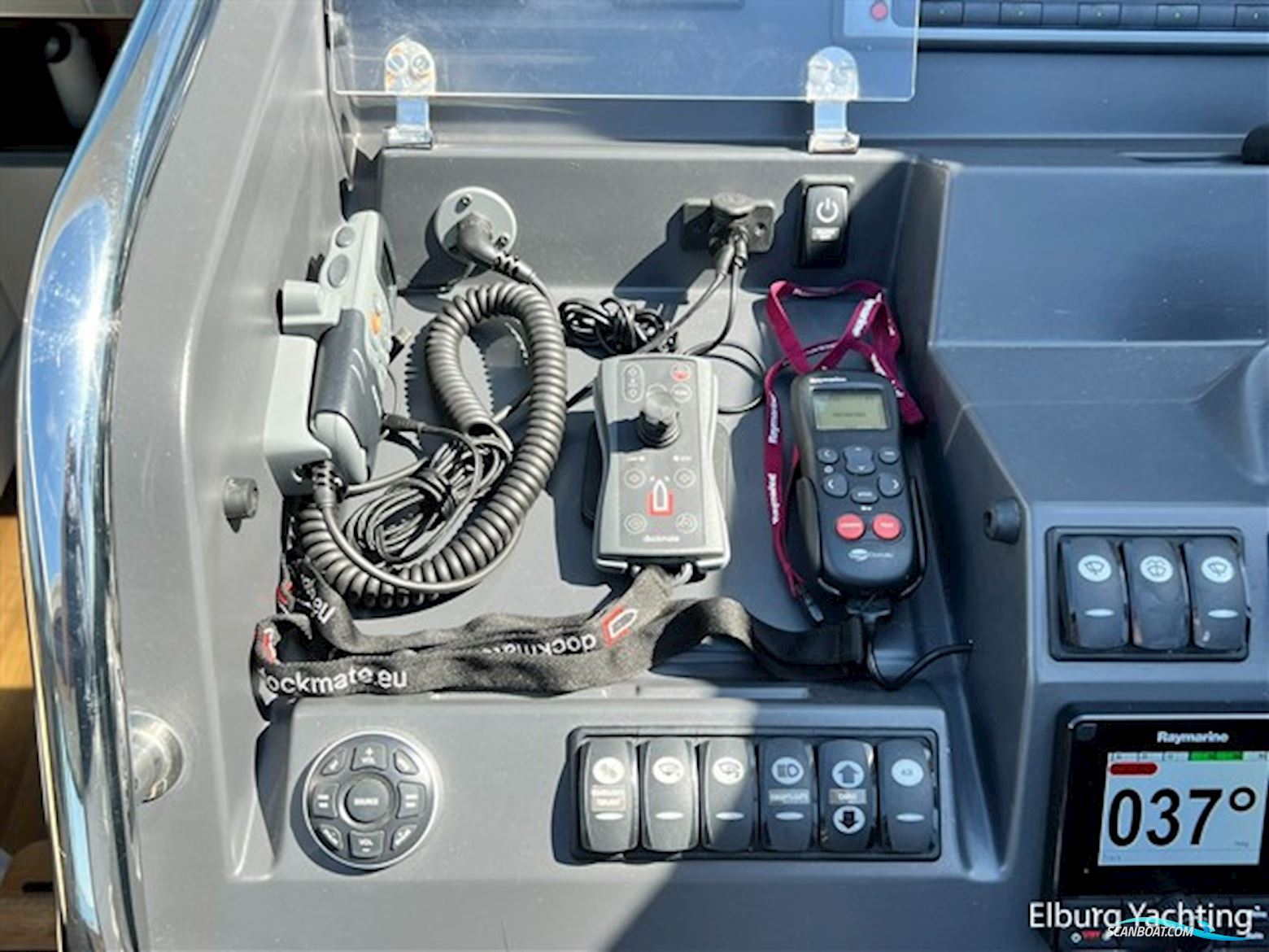 Sealine SC42 Custom