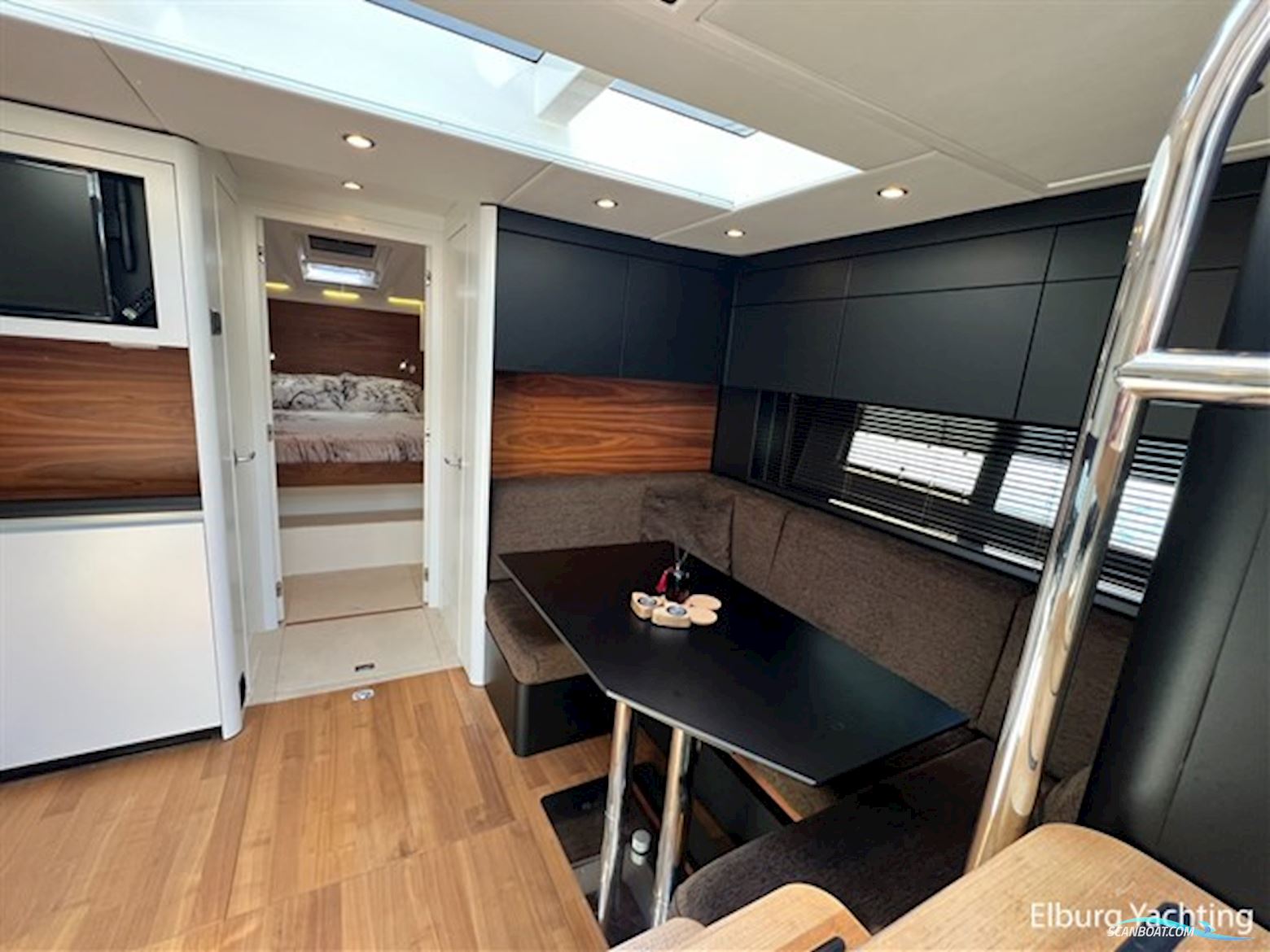 Sealine SC42 Custom