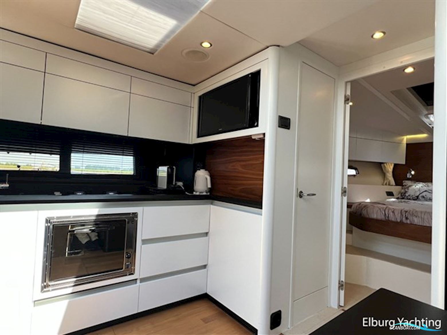 Sealine SC42 Custom