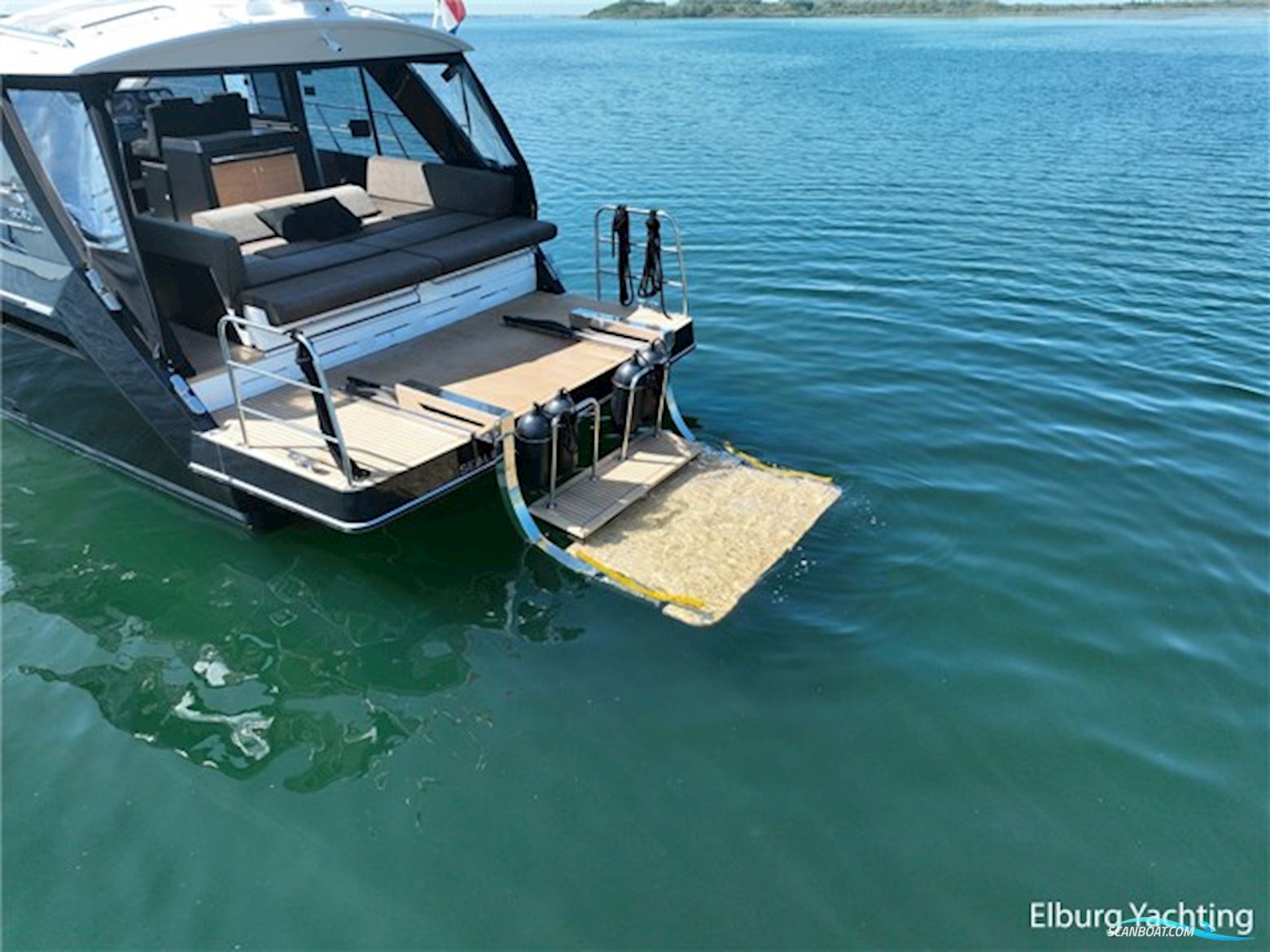 Sealine SC42 Custom