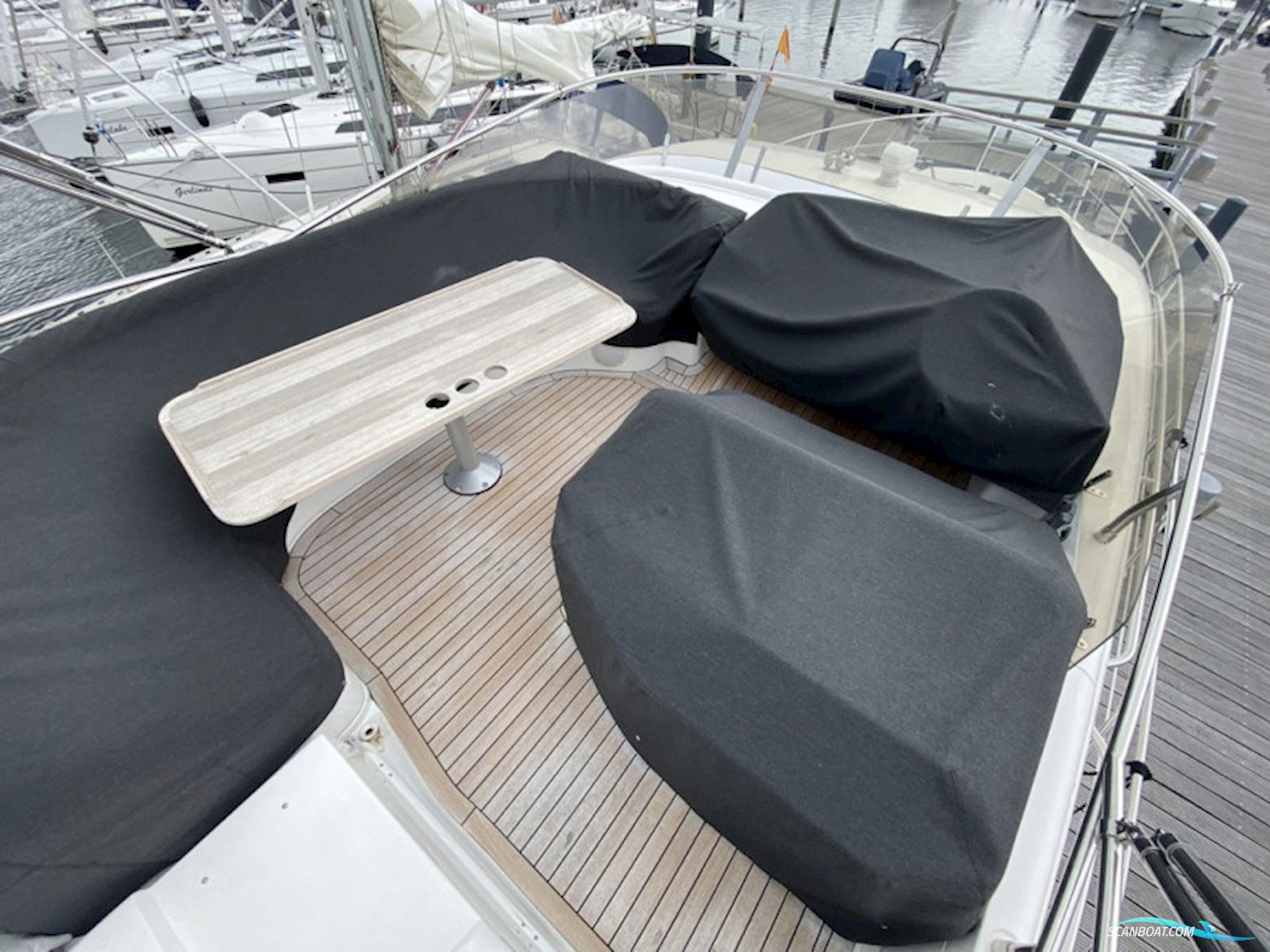 Sealine T 52