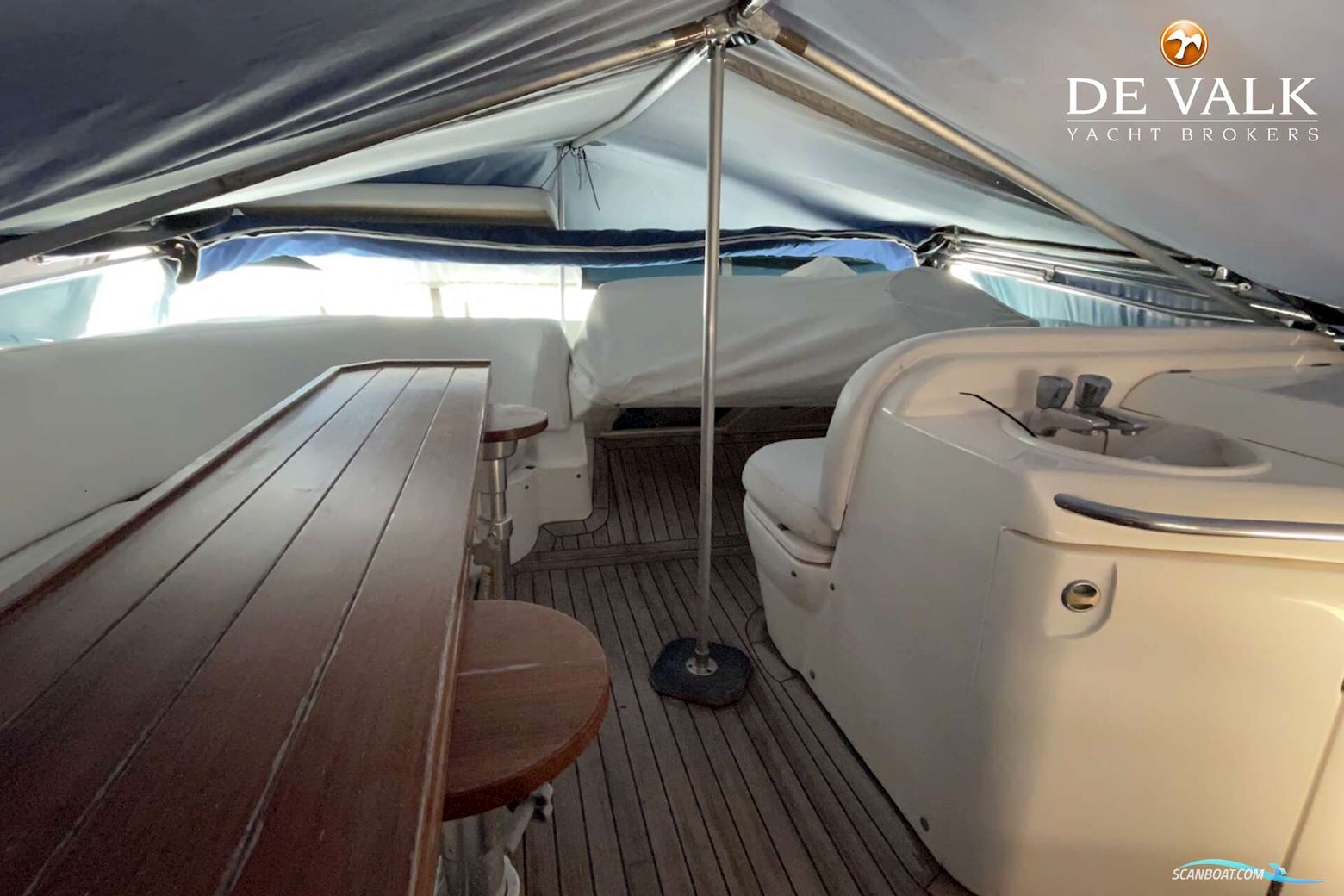 Sealine T51 Motor Yacht