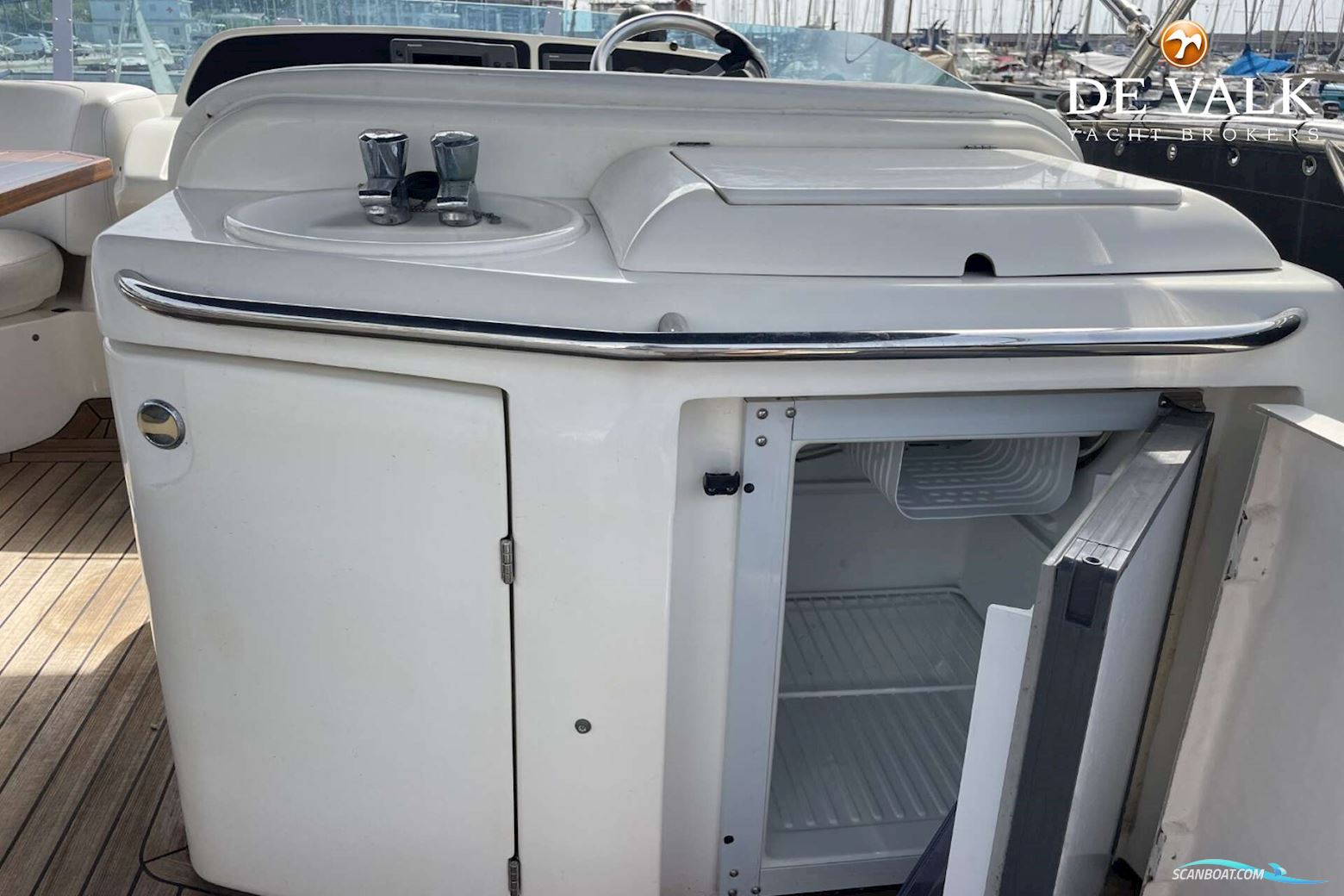 Sealine T51 Motor Yacht
