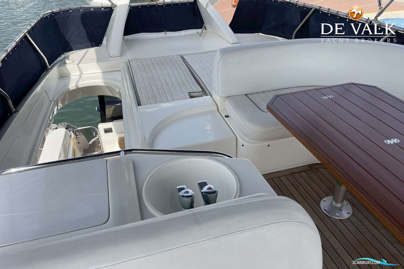 Sealine T51 Motor Yacht