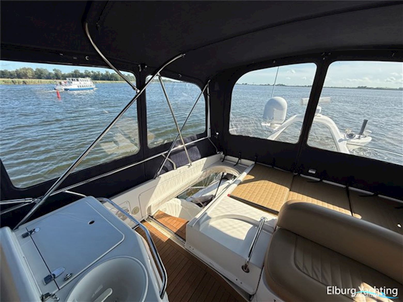 Sealine T51