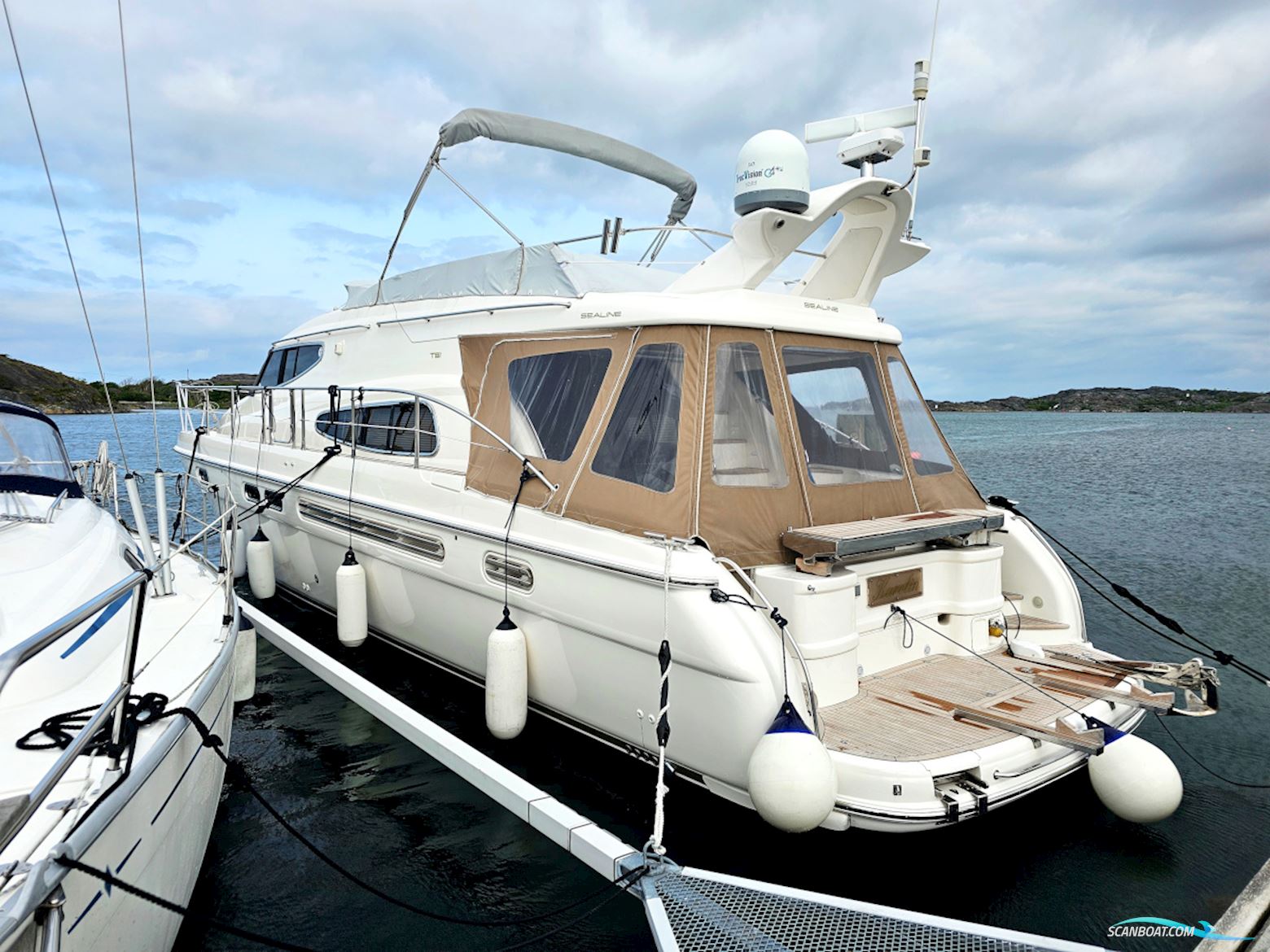 Sealine T51 Volvo Penta Tamd 122P Edc Motorbåd 1999, med Volvo Penta Tamd 122P Edc motor, Sverige