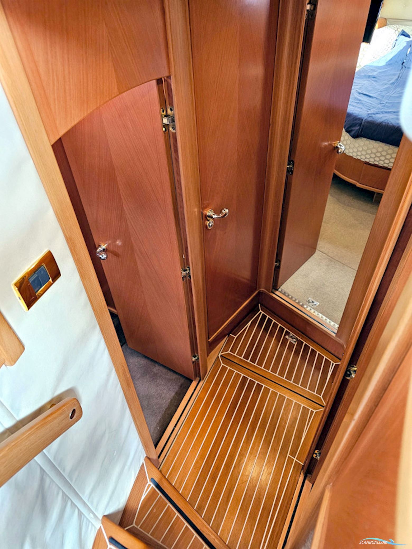 Sealine T51 Volvo Penta Tamd 122P Edc