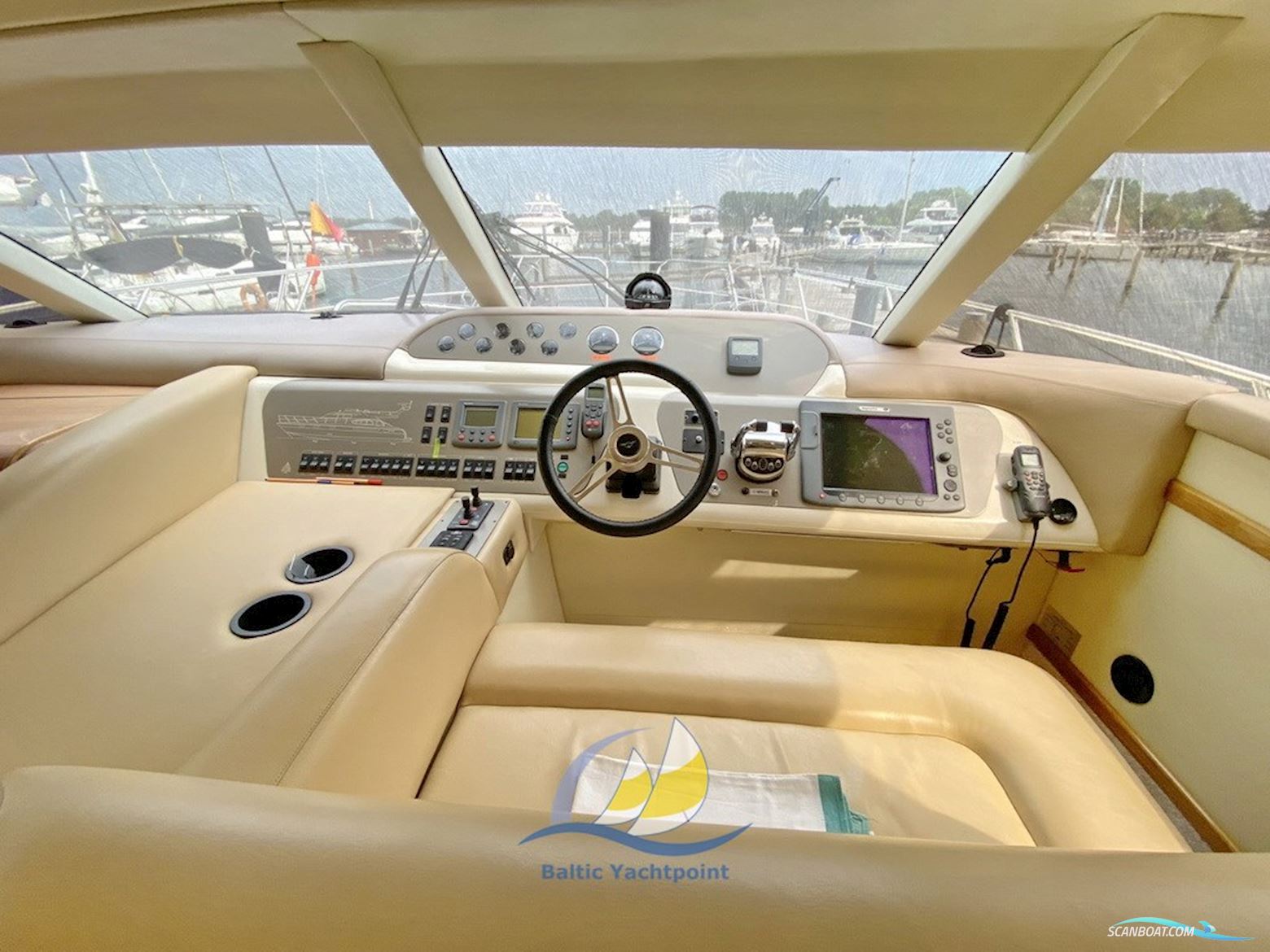 Sealine T52