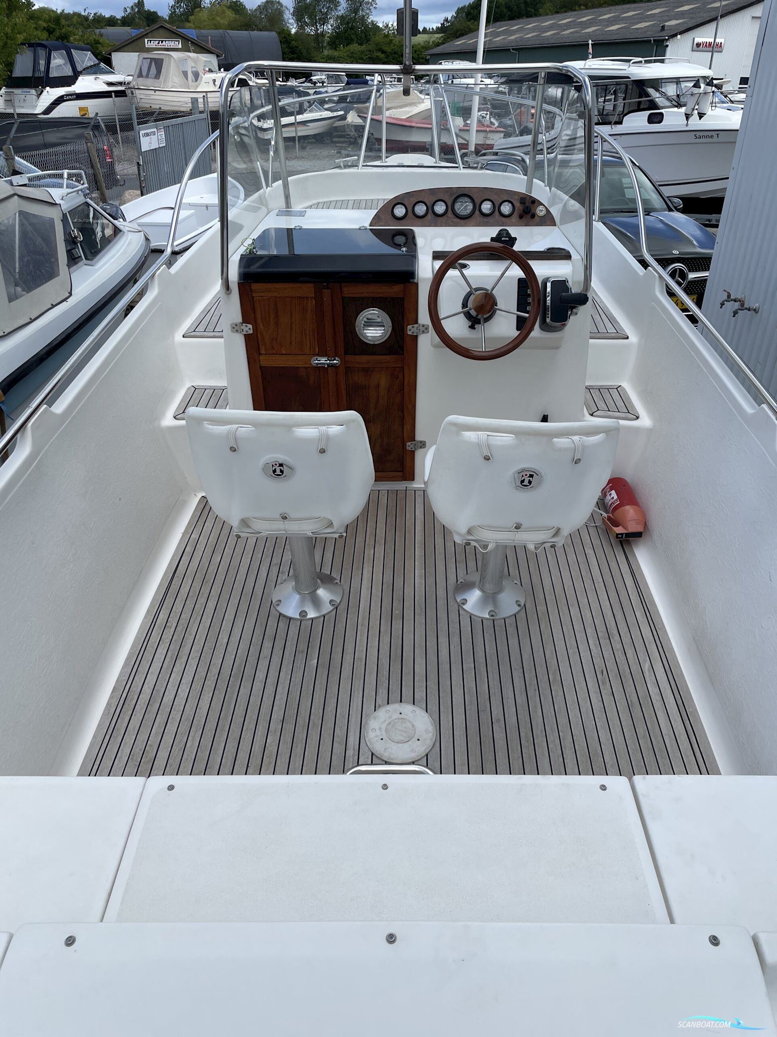 SeaMaster 210 Sports