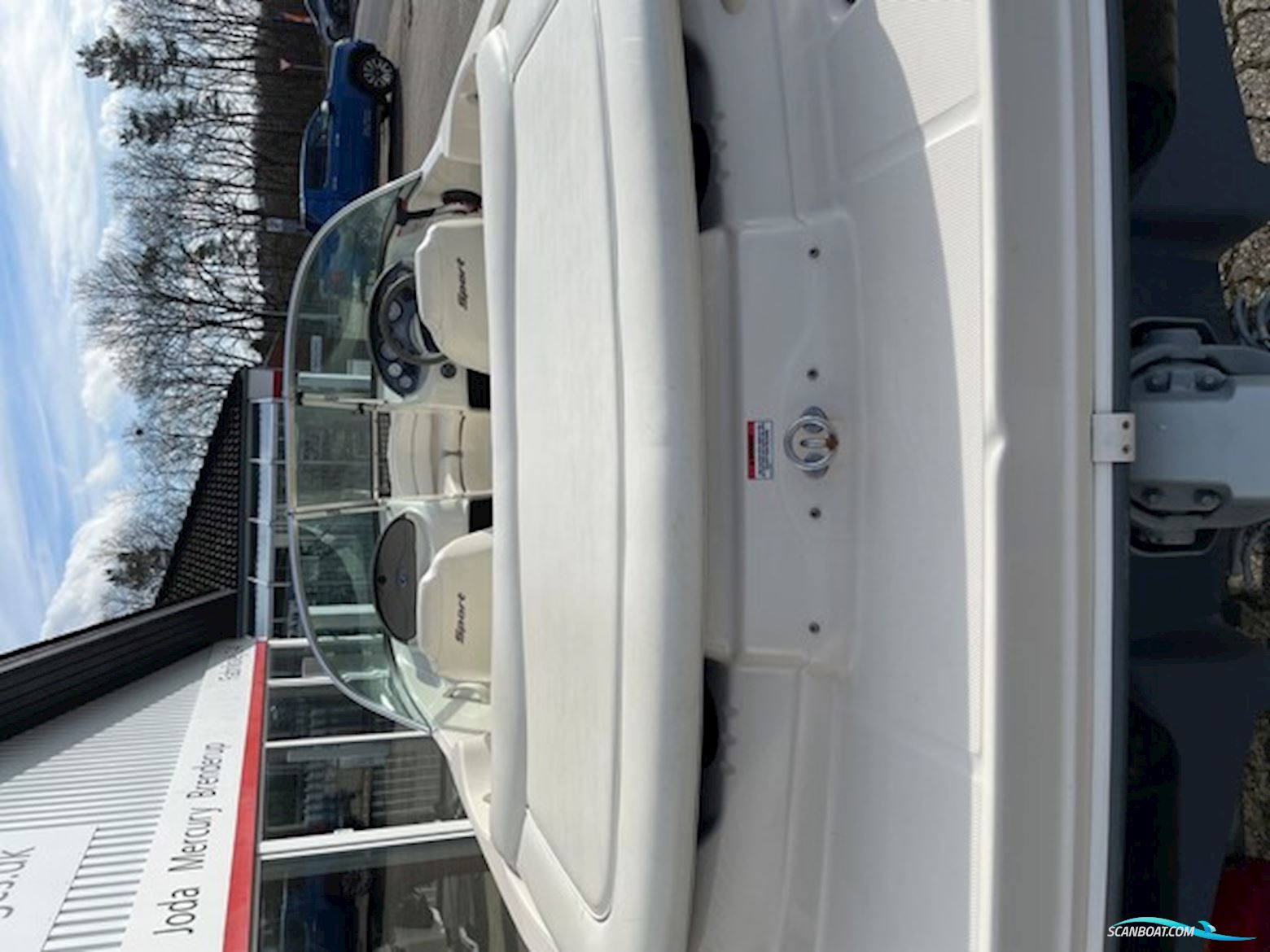 SeaRay 175 Sport Bowrider med 135 hk Mercruiser 3,0L 4 takt i/b og 1350 kg Variant bådtrailer