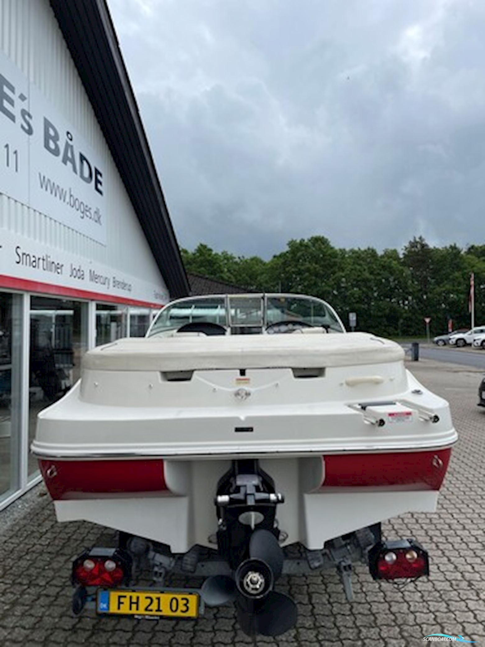 Searay 175 Sport Bowrider Med 135 hk Mercruiser 3,0L 4 Takt i/b