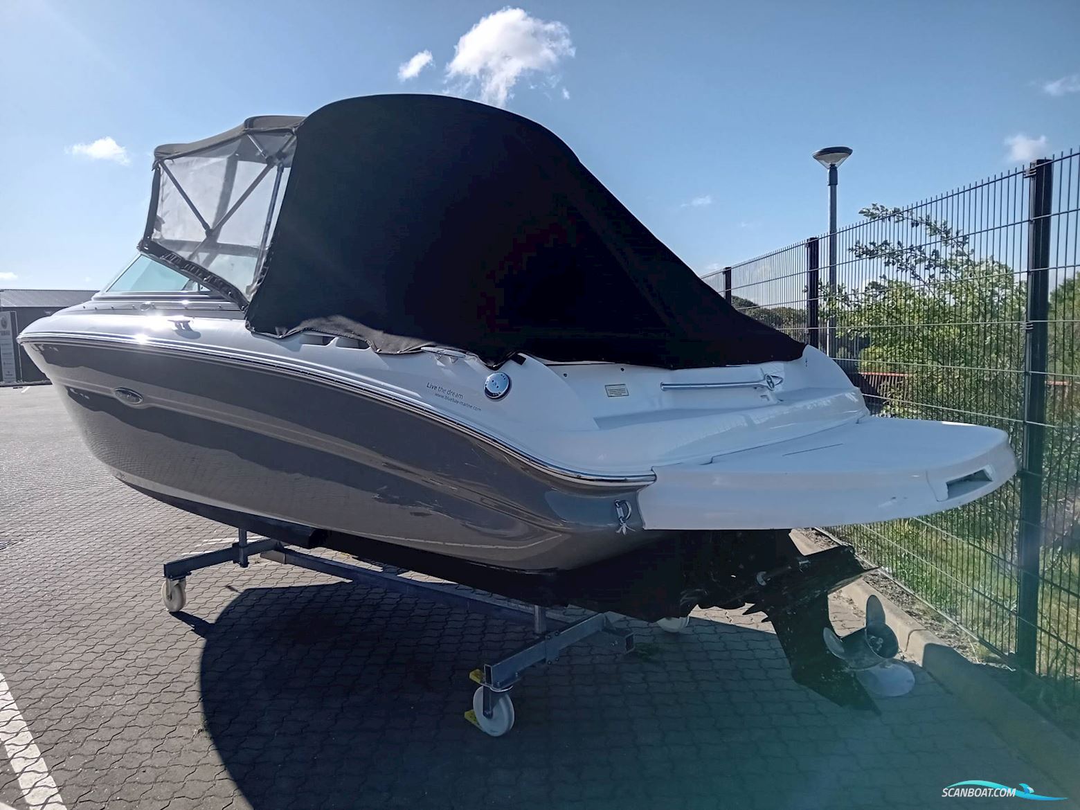 Searay 220 Sunsport m/ Mercruiser 4.3