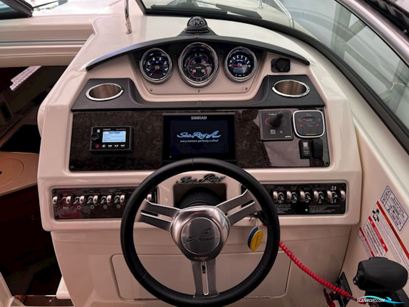 Searay 265 Sundancer, MerCruiser 6,2MPI 350HK...SOLGT