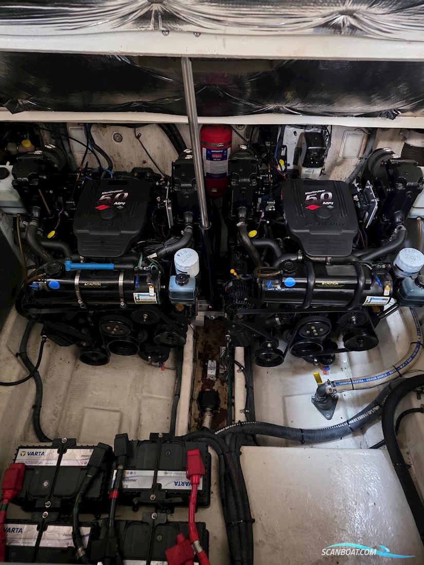 SeaRay 330