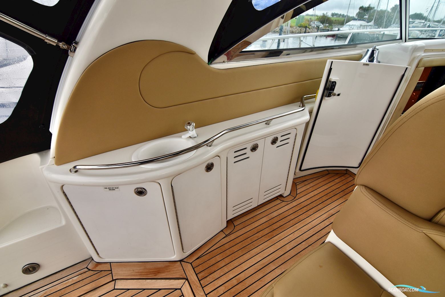 SeaRay 410 Sundancer