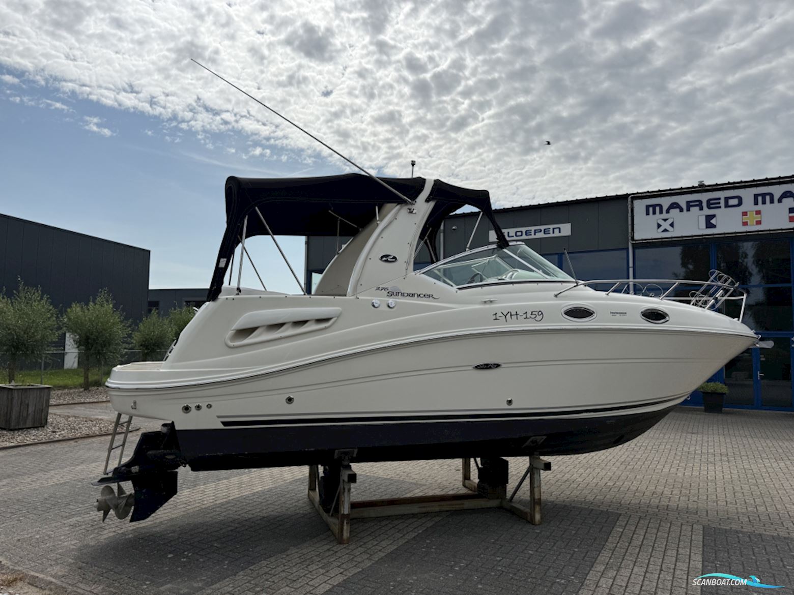Searay Sundancer 275