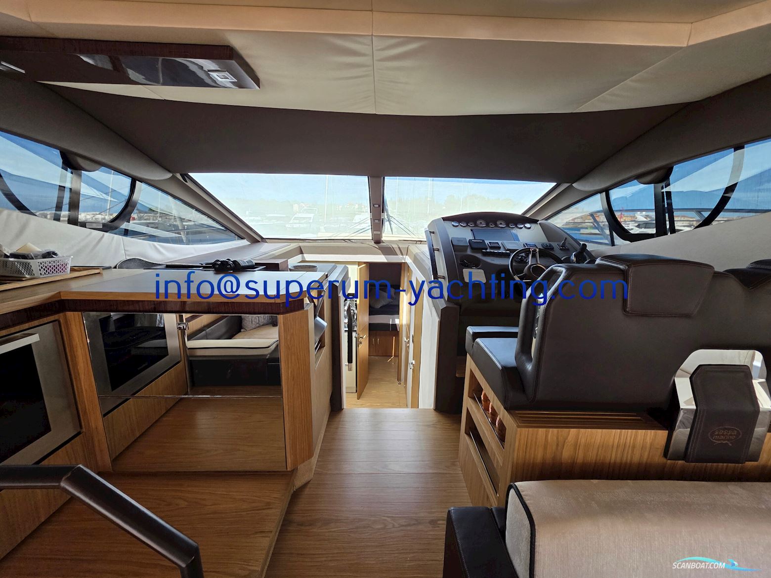 Sessa Marine F54 FLY