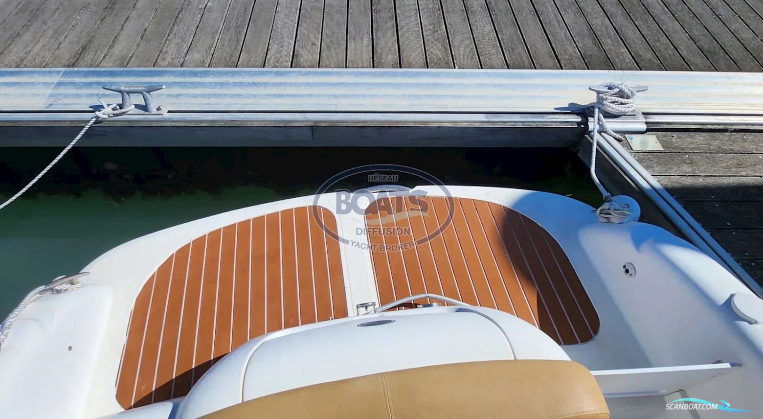 Sessa Marine ISLAMORADA 23