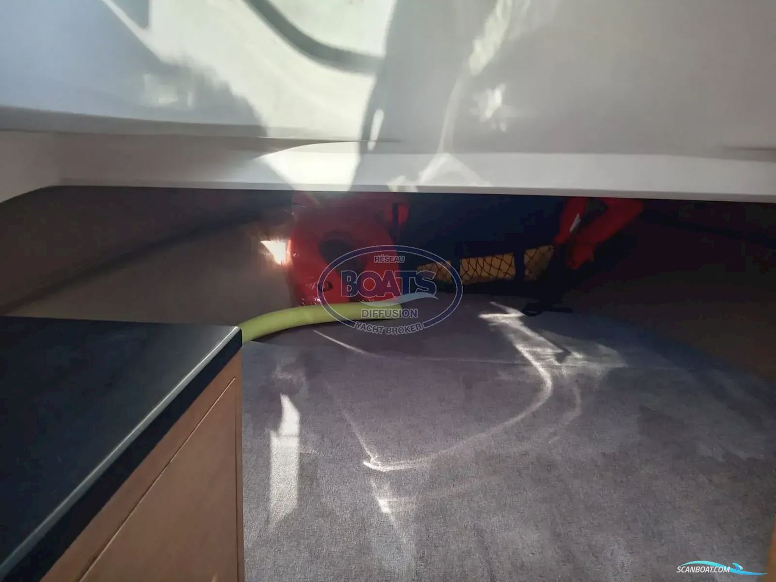 Sessa Marine Key Largo 24