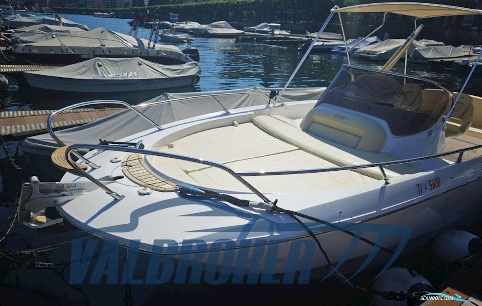 Sessa Marine Key Largo 24