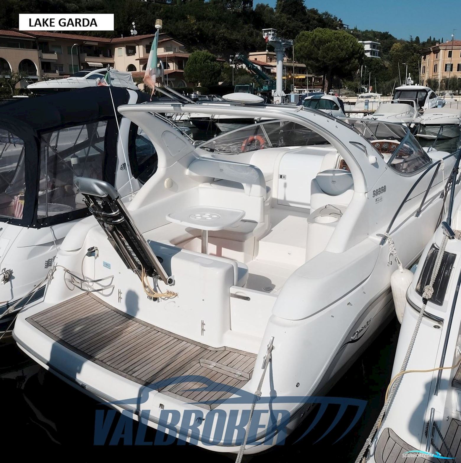Sessa Marine Oyster 35 Motorbåd 2002, med Volvo Penta Kad 43 motor, Italien