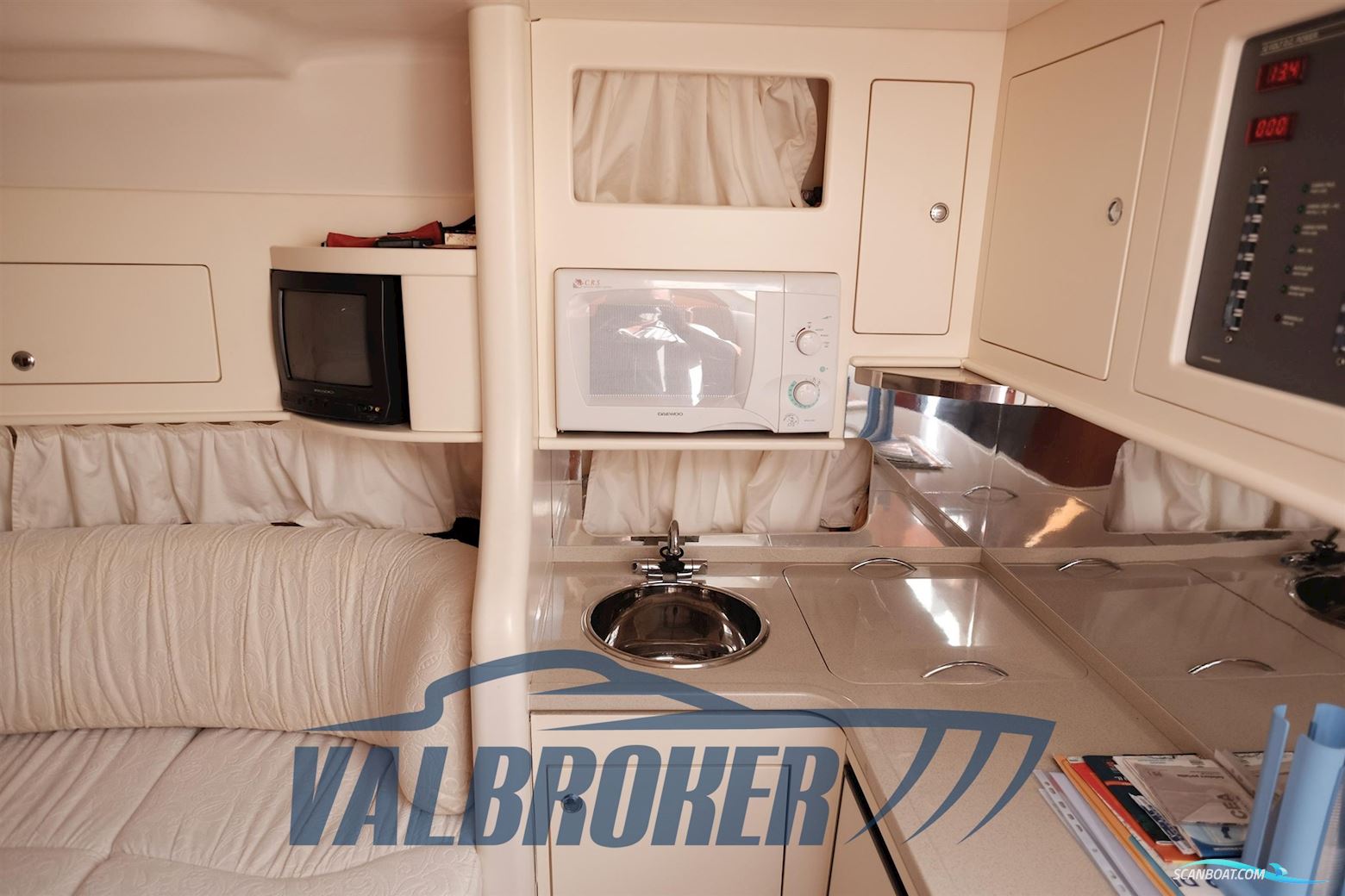 Sessa Marine Oyster 35