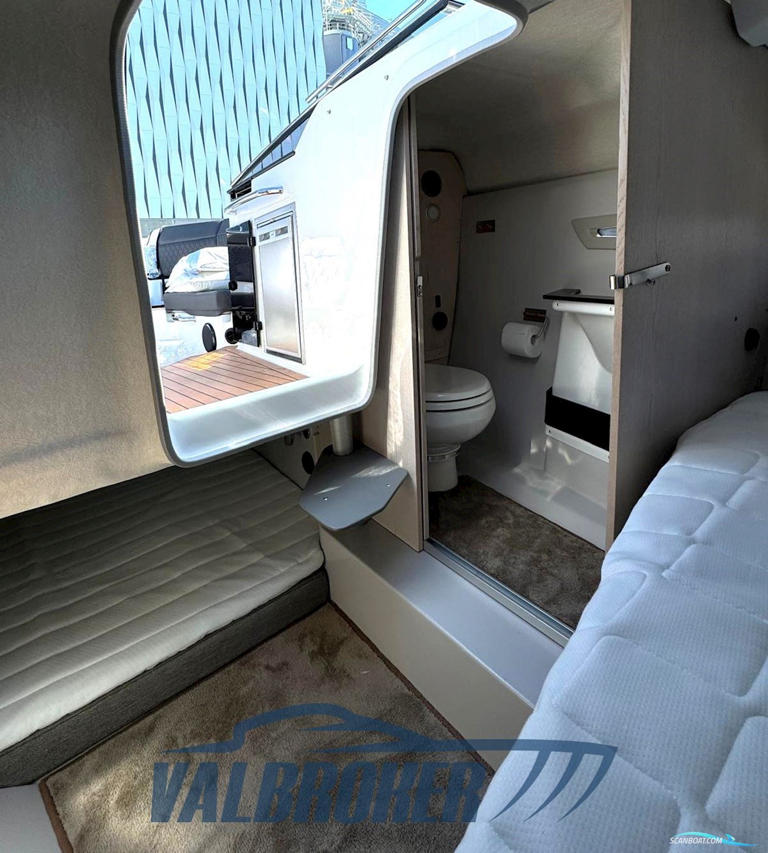 Silver Raptor Premium