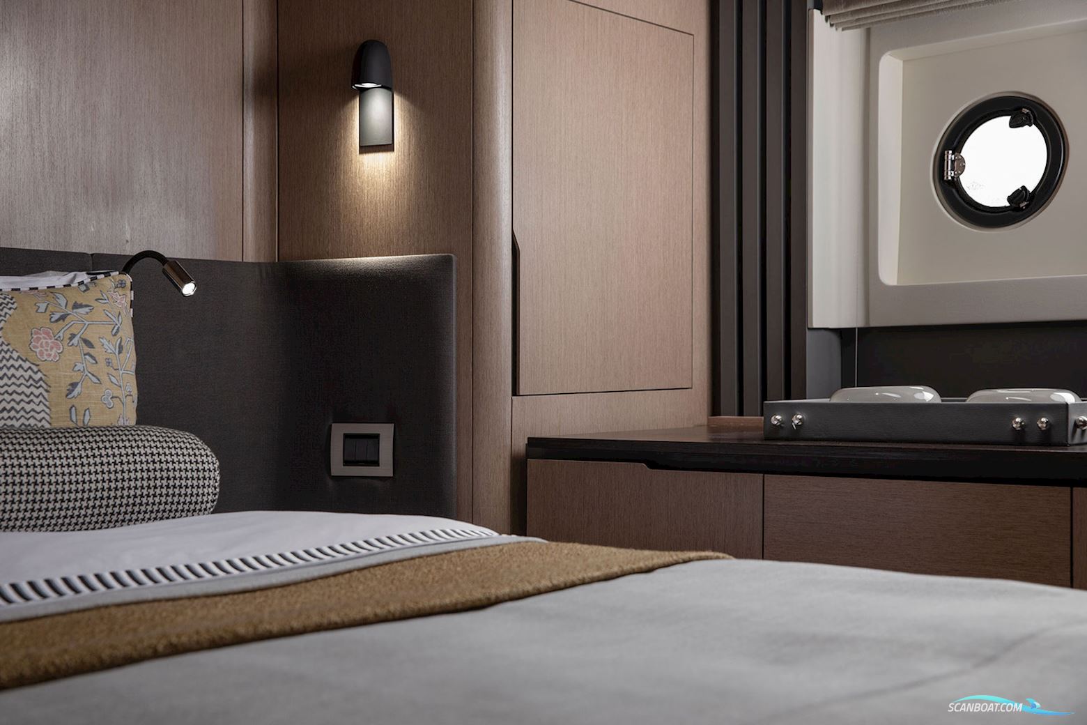 SIRENA 48 COUPE HYBRID