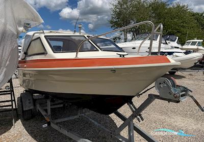 Skibsplast 490 HT Motorbåd 1985, med Honda 30HK motor, Danmark