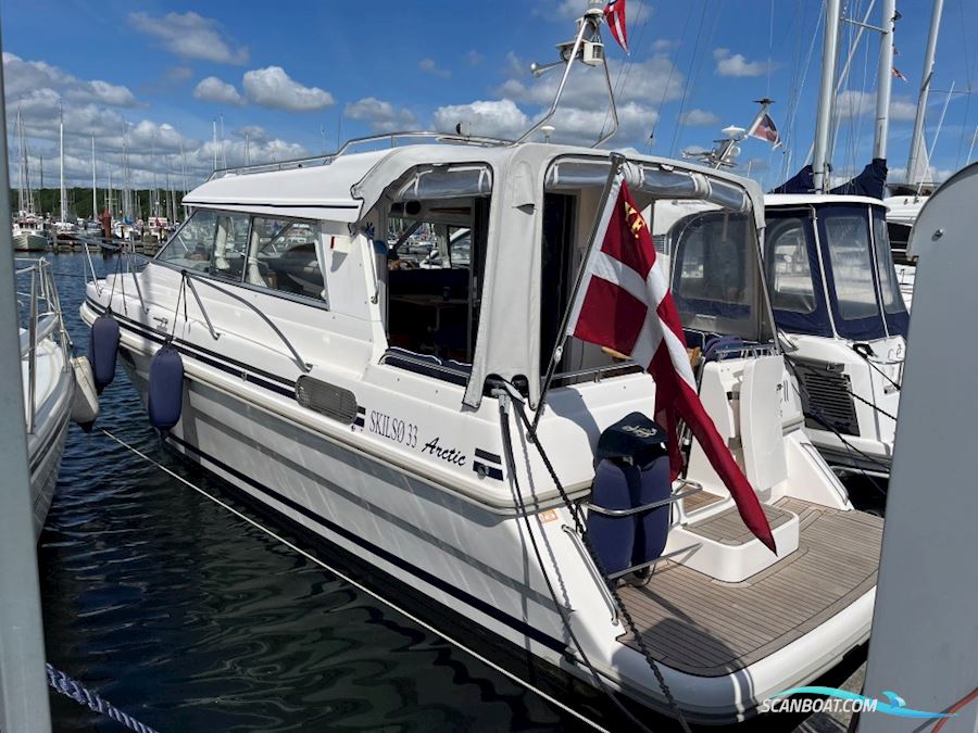 Skilsø 33 Arctic - Motorbåd 2000, med Volvo Penta Kad 44 Edc Marine Diesel motor, Danmark