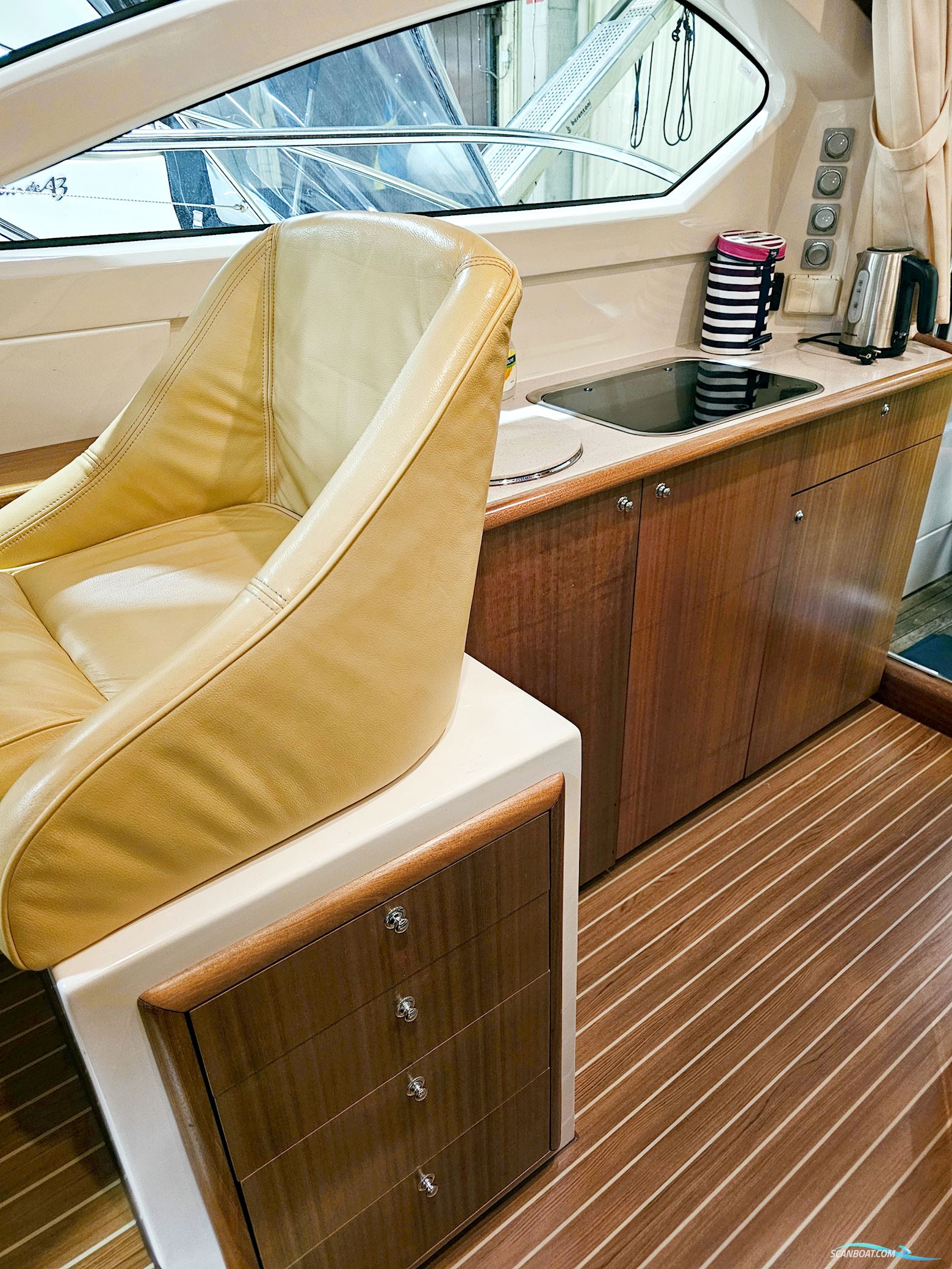 Skorgenes 335 Sonic Volvo Penta D6-370