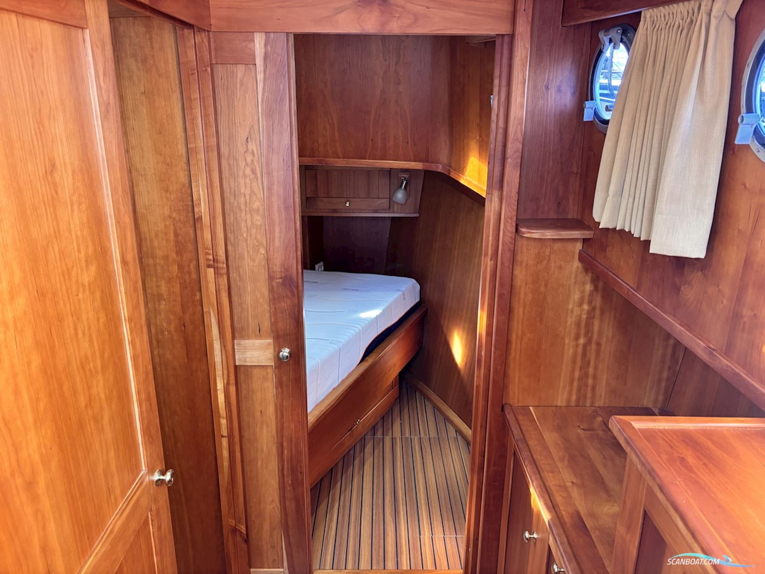 Sleepboot 13.50