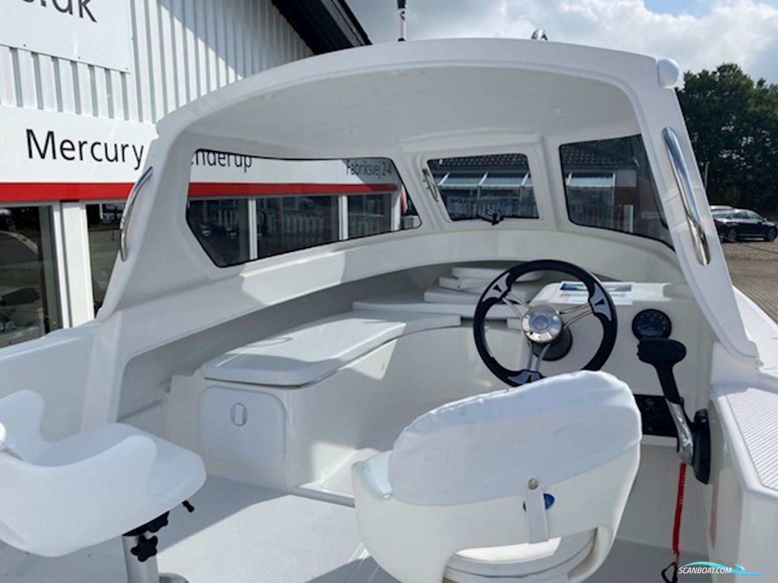 Smartliner 21 Cuddy med 100 hk Mercury-EFI CT 4 takt - udstyr.